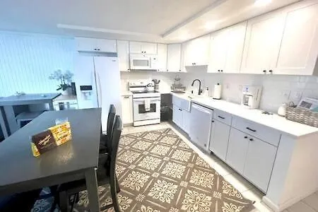 بيت للعطل Amazing Beachfront Condo With Ac Laie